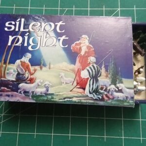 Vintage Silent Night Nativity Scene MatchBox Miniature Music Box Mr.Christmas